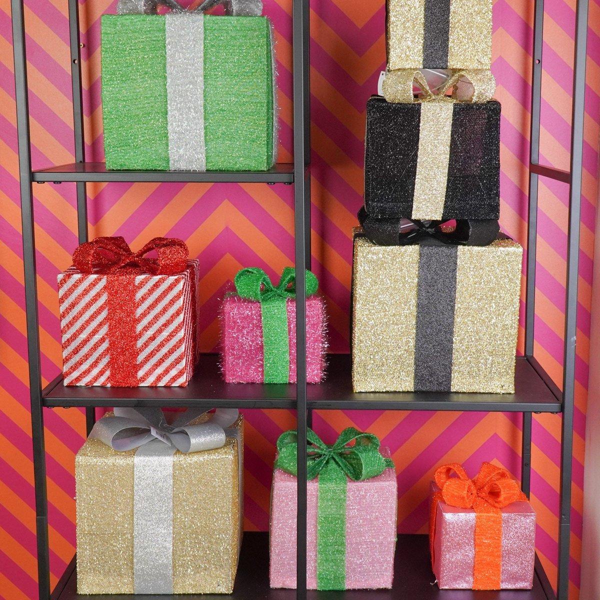 Led Kerstcadeau - S3 - Polysterene - Goud/Zwart -15/20/25cm