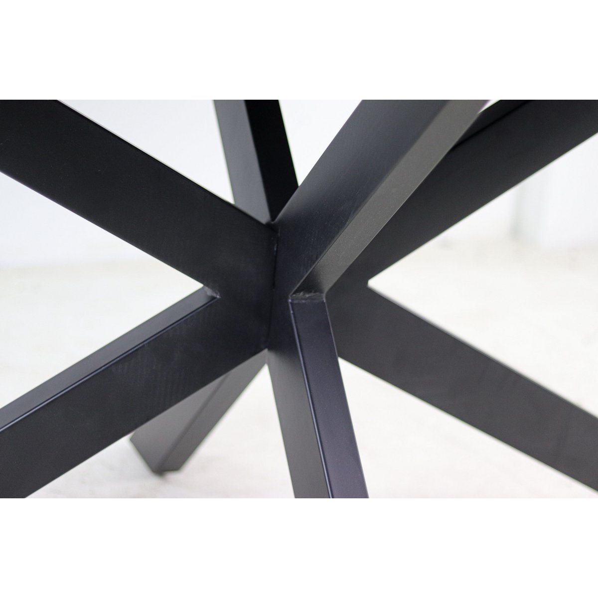 Anro Ovale Eettafel 220x110x76 Zwart-Mango/Metaal