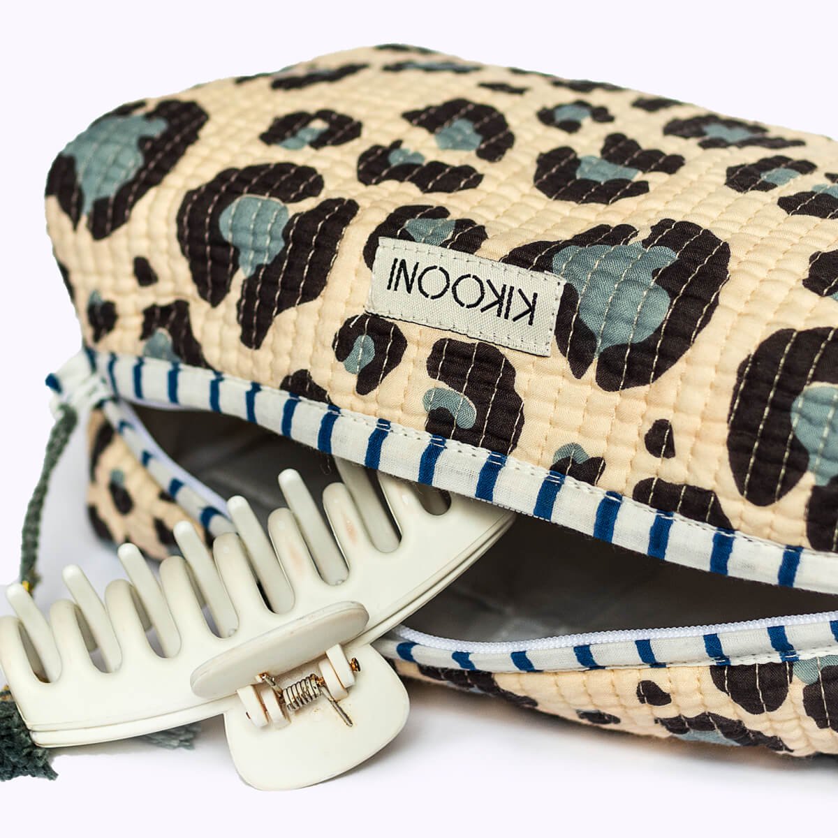 handgemaakte make-uptasje "Blue Leo"