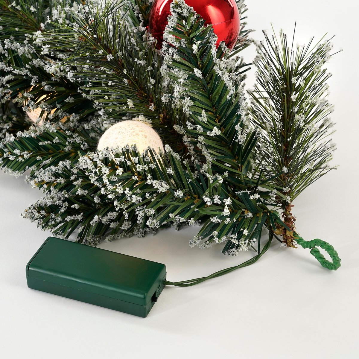 Kaprun Guirlande met LED Verlichting en Timerfunctie - L270 x Ø25 cm - Groen