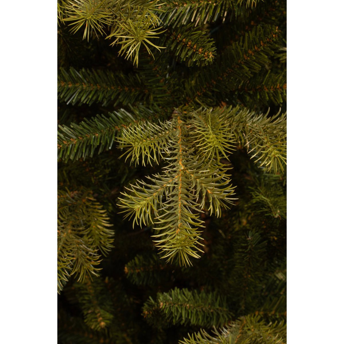 Clive Kunstkerstboom - H215 x Ø142 cm - Groen