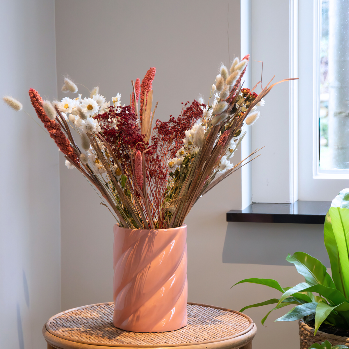 Florastore Dried Flowers - Bouquet 'Trendy Lady In Red' - Dryflowers