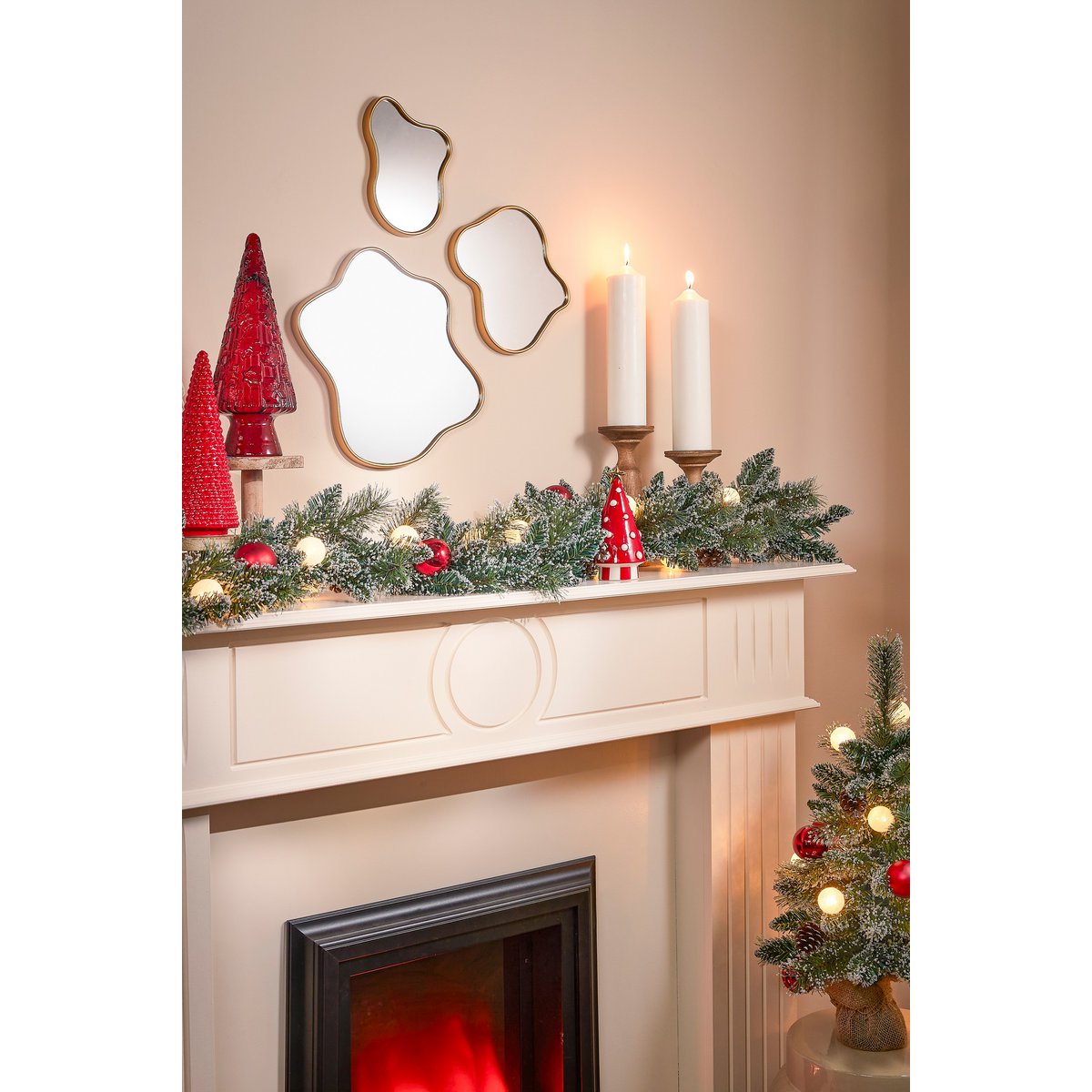 Kaprun Guirlande met Warm Witte LED Verlichting - L180 cm - Groen Frosted, Rood