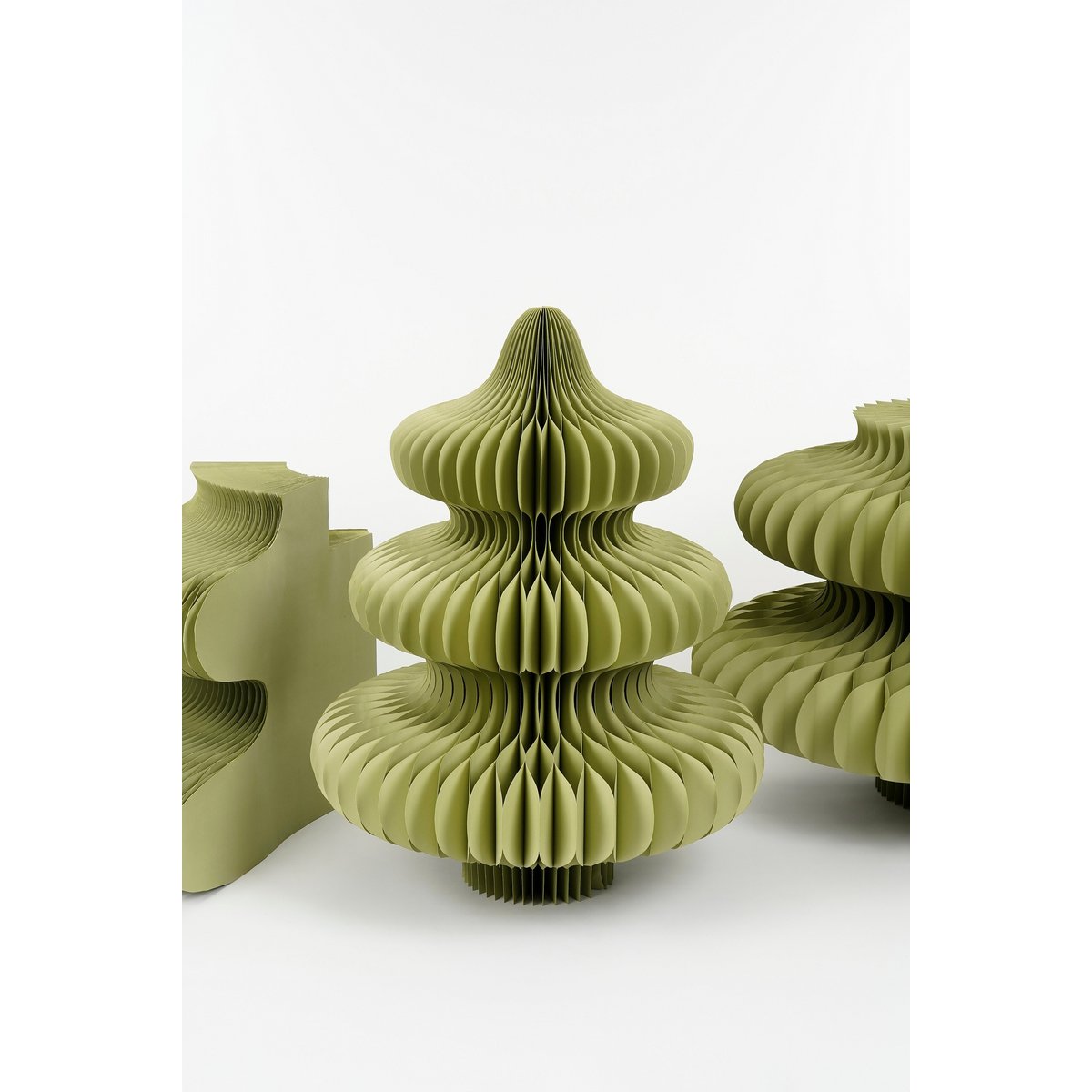 Decoratie Kerstboom - H212 x  Ø148 cm - Papier - FSC 100% - Groen