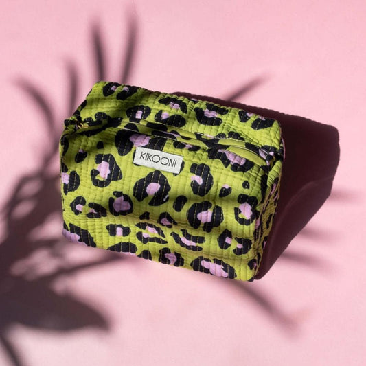 handgemaakte kleine make-uptasje "oh leo kosmisch groen"