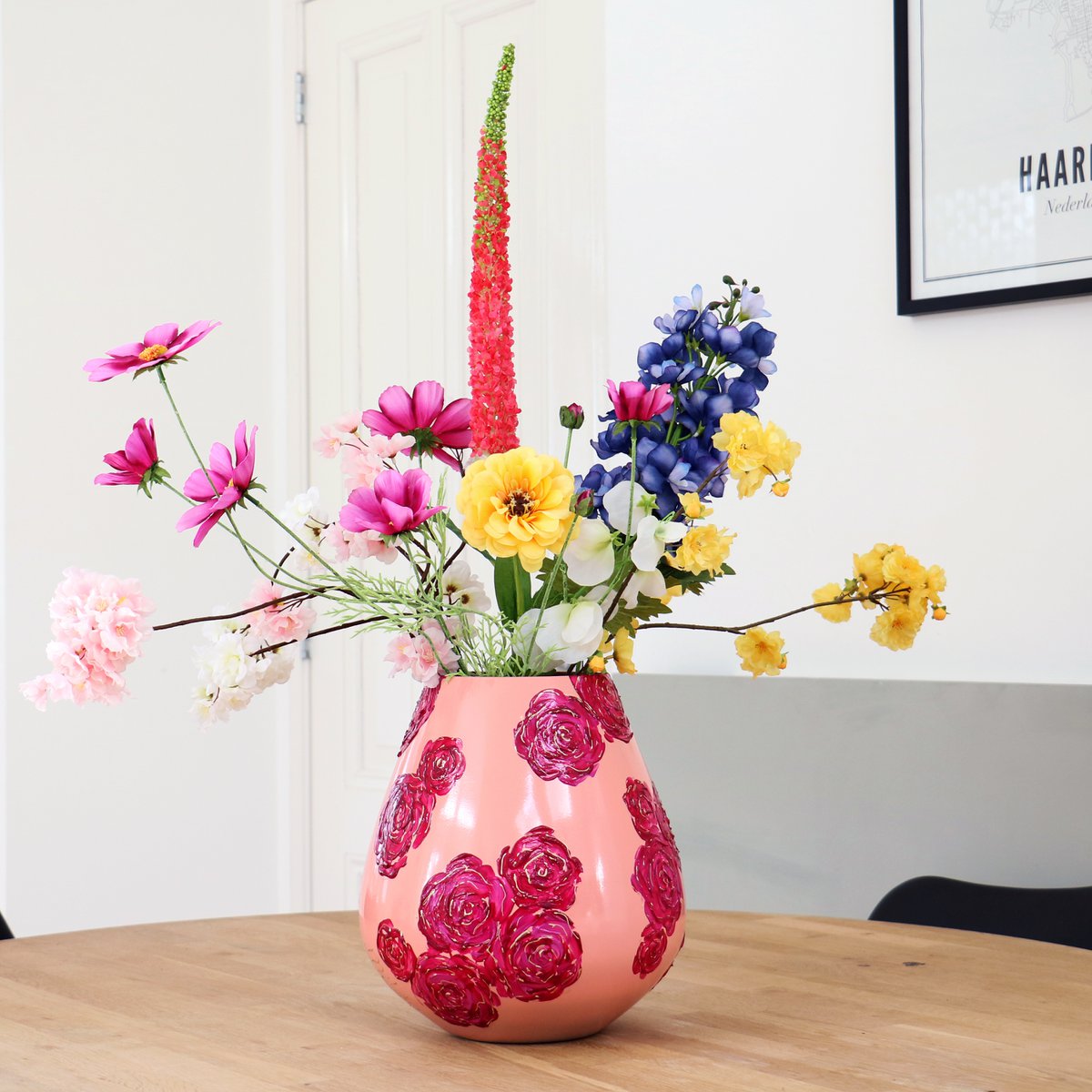 Handbeschilderde vaas - Tasman M roses Ø26 x H28 cm