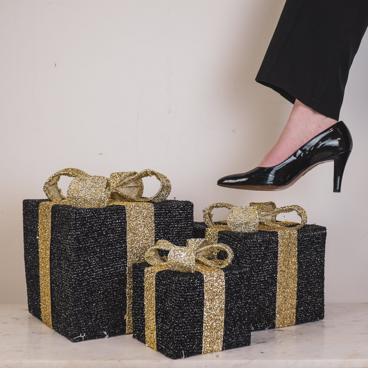 LED Xmas Gift - S3 - Polysenee - zwart/goud -15/20/25cm