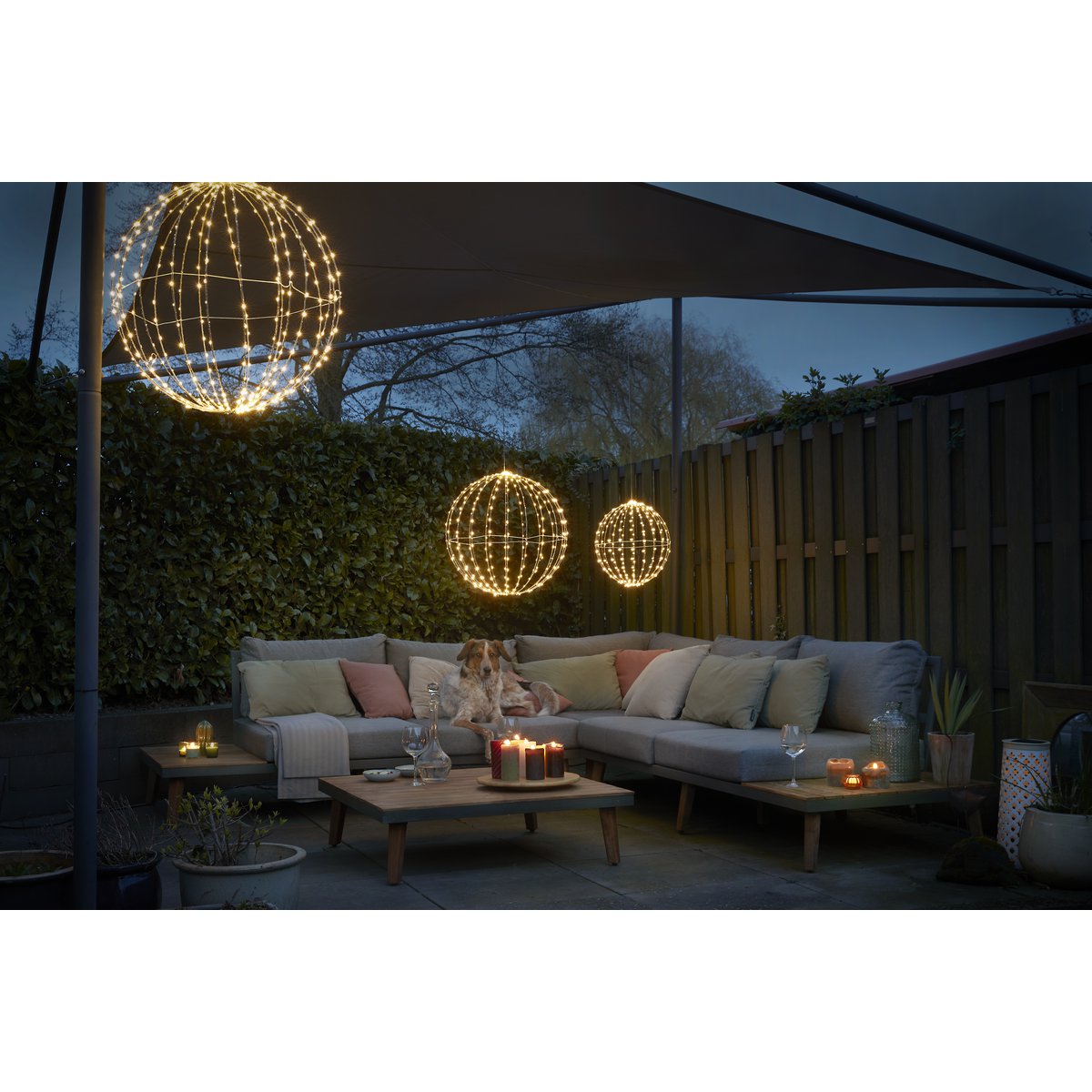 Kerstverlichting Bal met Warm Witte LED Lampjes - Ø50 cm - Zwart